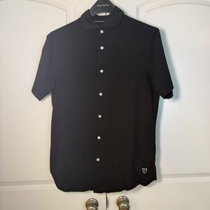 Cremieux Mens Black Short Sleeve Button Down Jersey Knit Shirt Size M Logo